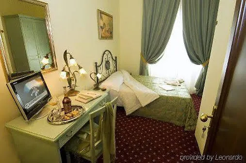 Hotel Colomba Florenz 3*,