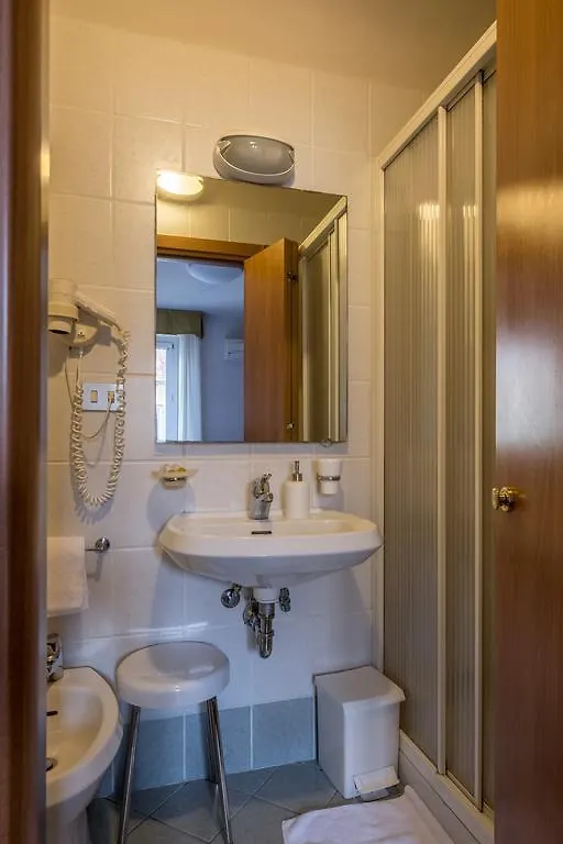 Hotel Colomba Florence 3*,